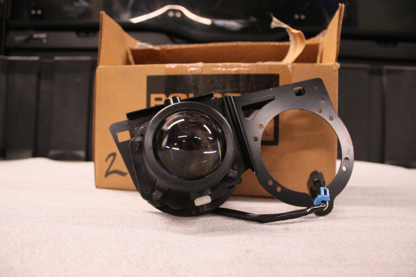 Asm-Headlight,Outer,Rh, 2412878